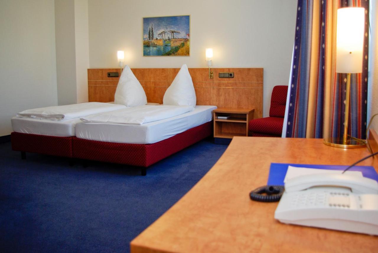Airport Business Hotel Koeln Ruang foto