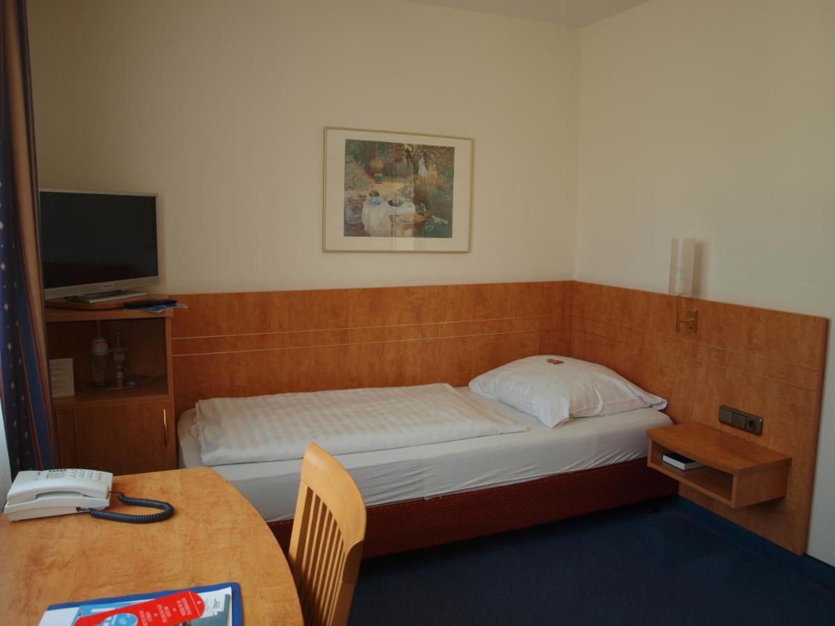 Airport Business Hotel Koeln Bagian luar foto