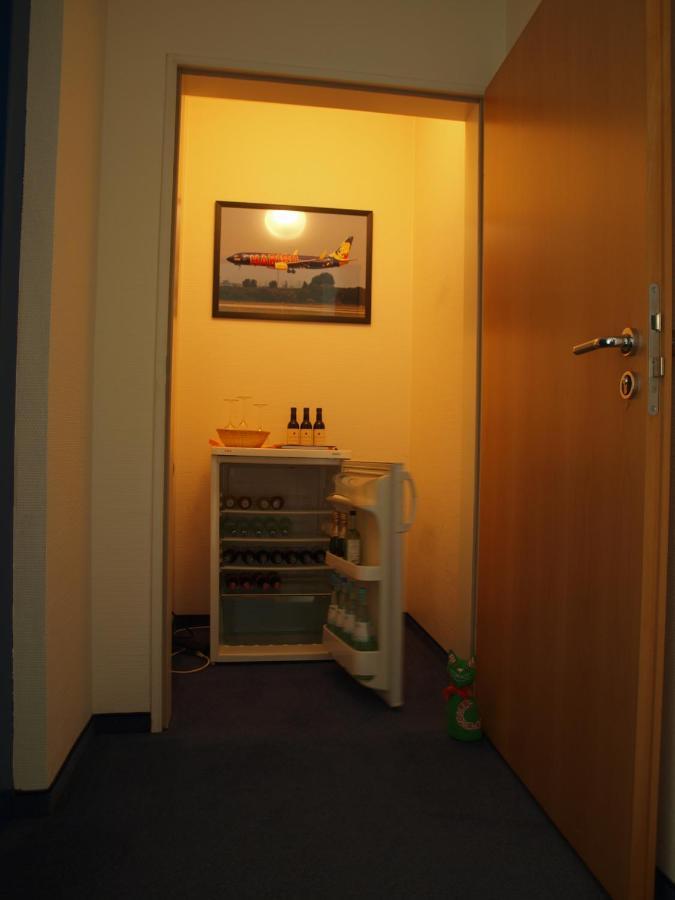 Airport Business Hotel Koeln Bagian luar foto