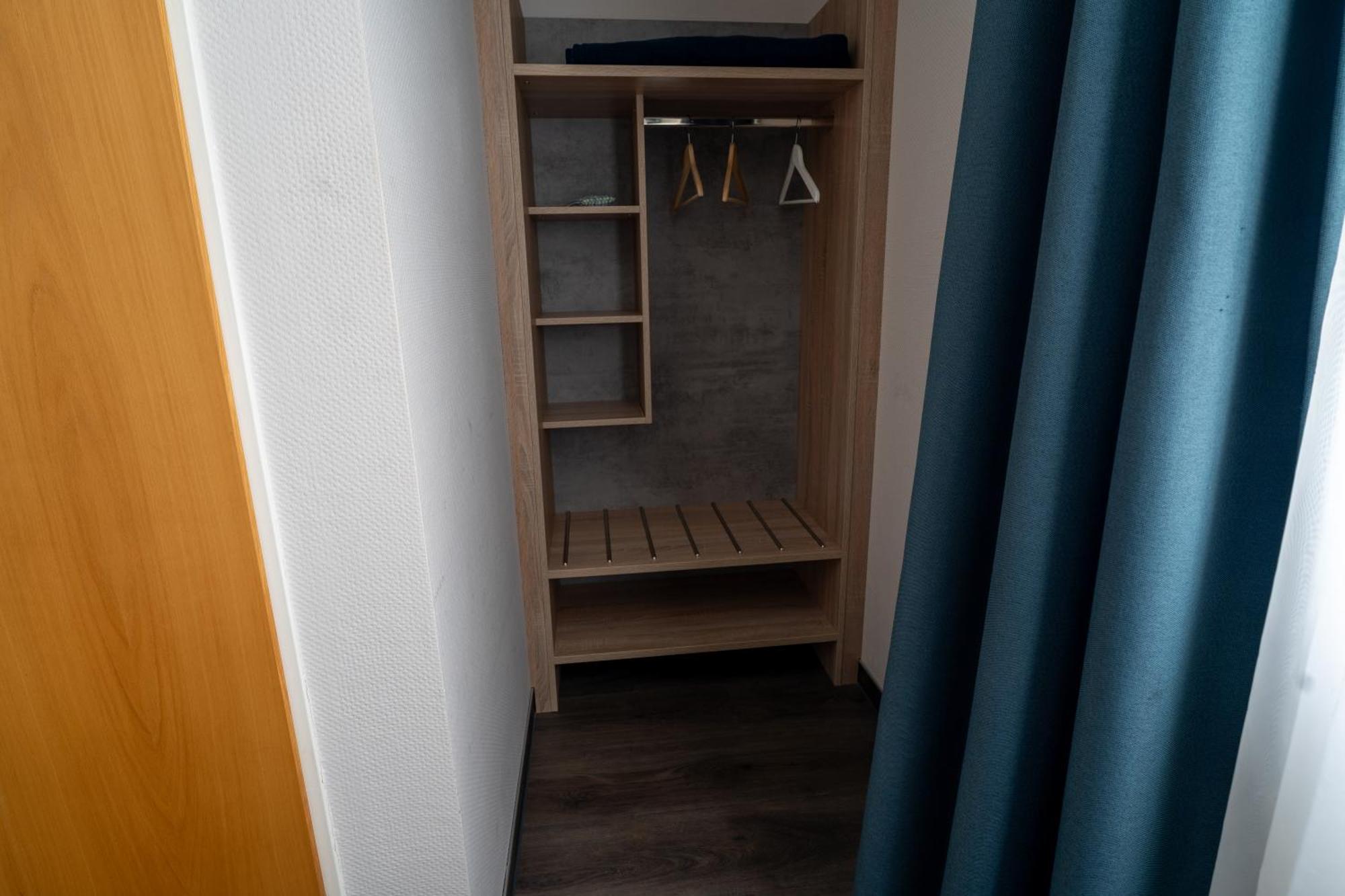 Airport Business Hotel Koeln Bagian luar foto