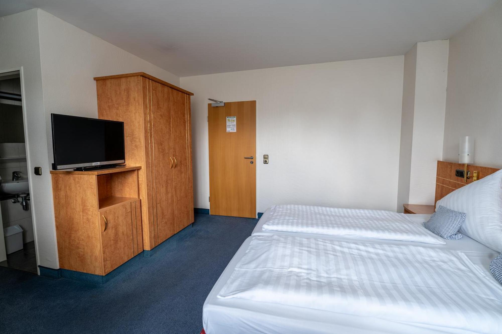Airport Business Hotel Koeln Bagian luar foto