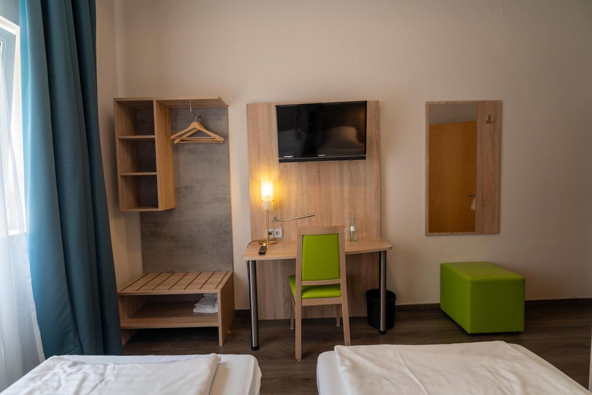 Airport Business Hotel Koeln Bagian luar foto