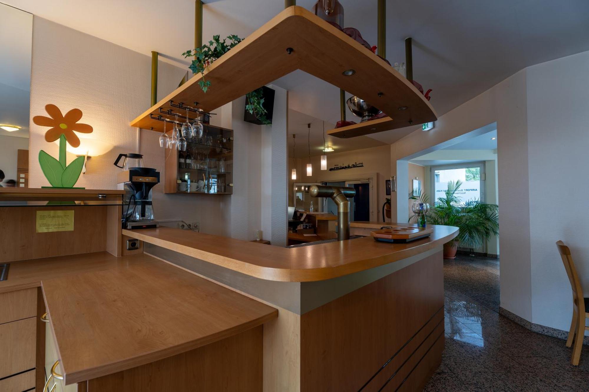 Airport Business Hotel Koeln Bagian luar foto