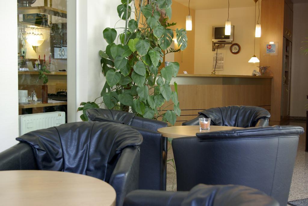 Airport Business Hotel Koeln Bagian luar foto