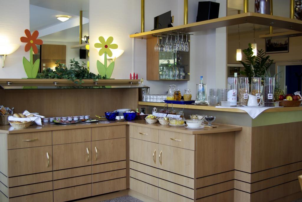 Airport Business Hotel Koeln Bagian luar foto